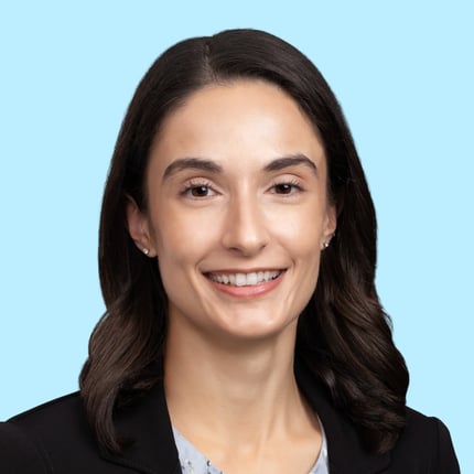 Portrait of Lisa L. Maeyer